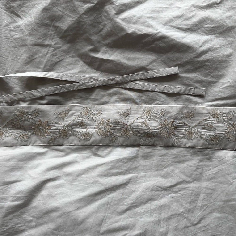 CLEARANCE: Ulla Johnson Top with floral pattern and bow-- European Size 10/US 6 - Picture 5 of 6